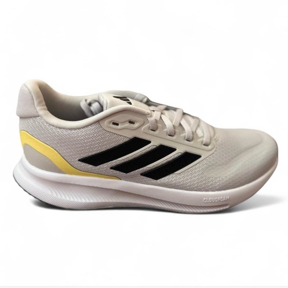 Brand New Adidas Women’s Running Shoes Size US Women’s 7 - Picture 4 of 6